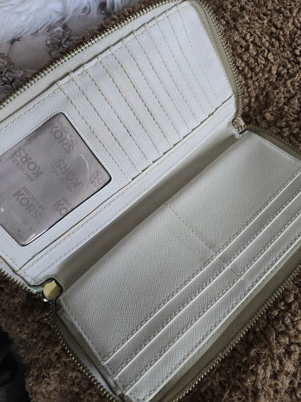 Michael Kors White Signature Wristlet Wallet